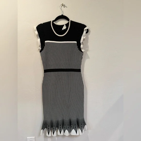Shoshanna Sinead Knit Fluted Hem Dress Black White Size Small - Picture 3 of 7
